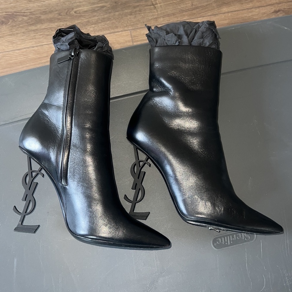 OPYUM BOOTIES IN LEATHER -Saint Laurent